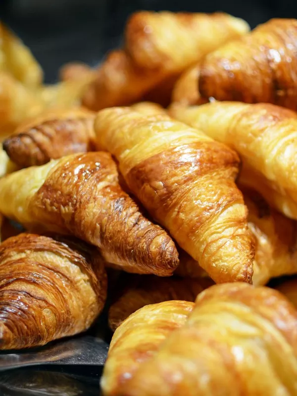 A pile of croissants 